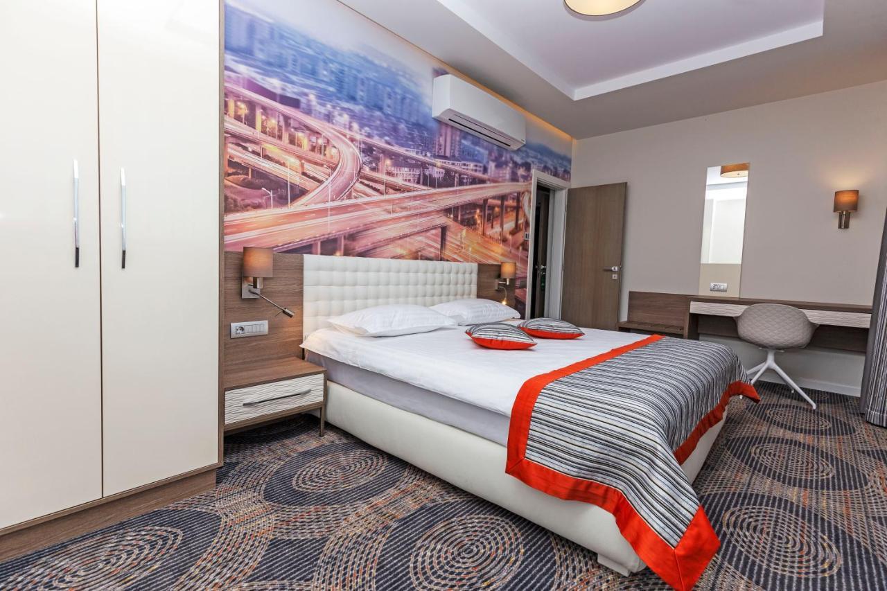 Plaza35 Aparthotel Sibiu Bagian luar foto
