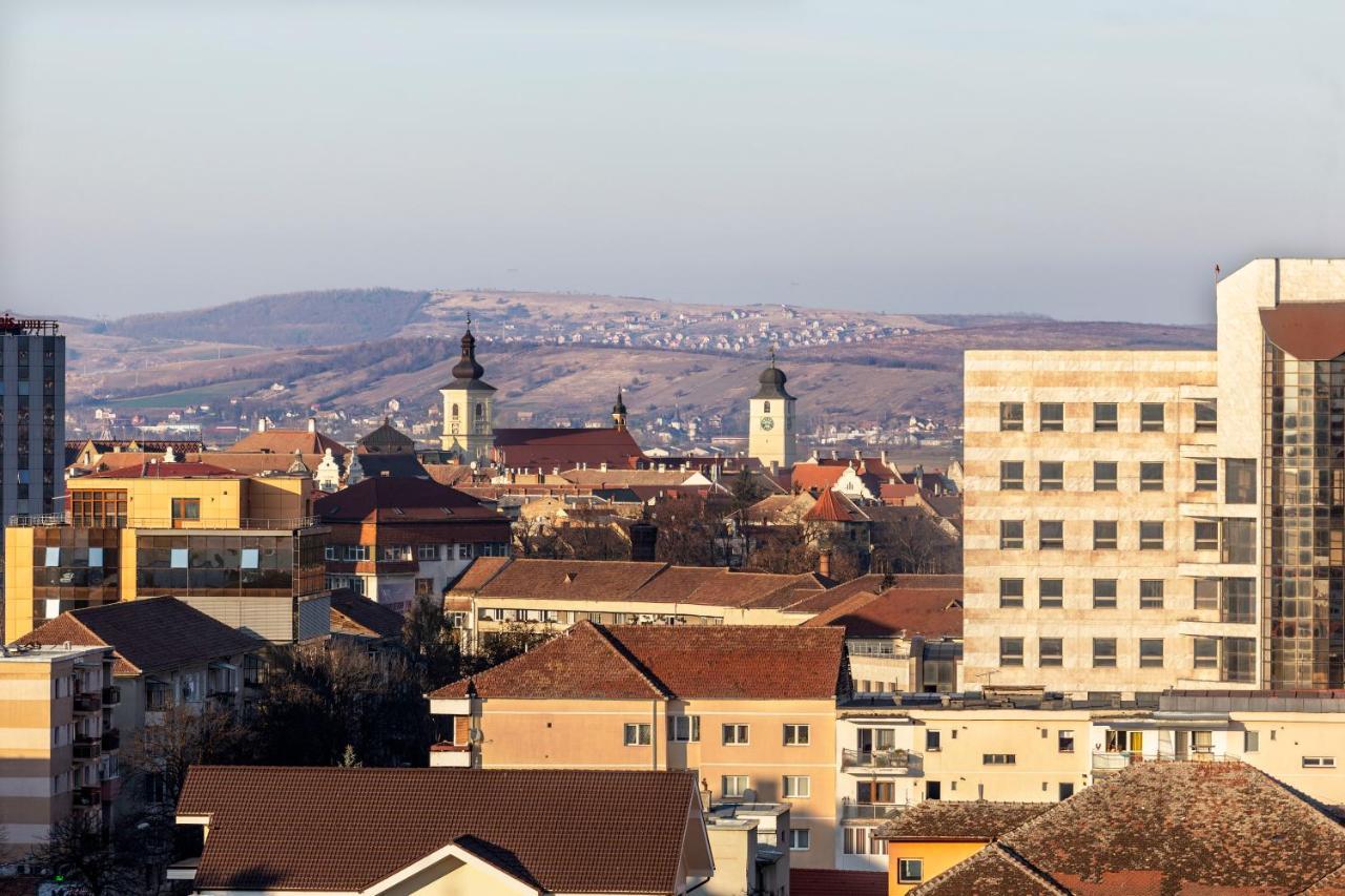 Plaza35 Aparthotel Sibiu Bagian luar foto